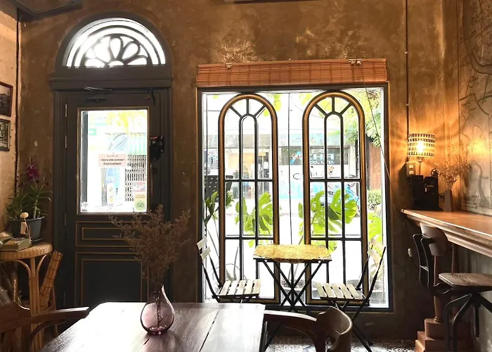 Old Town 여관 방콕