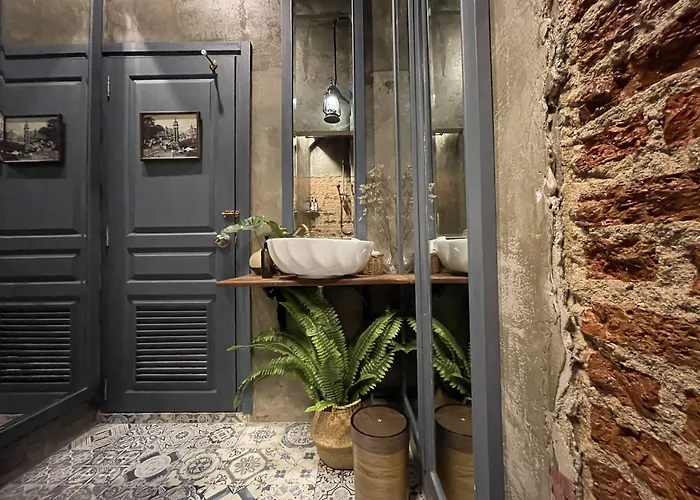 Inn Old Town 3*
